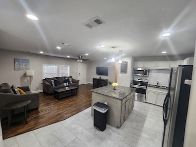 3610 Zephyr St, Houston, TX 77021 - photo 2