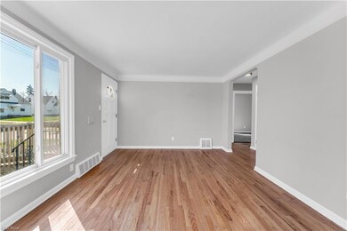 5184 Catherine St, Maple Heights, OH 44137 - photo 6