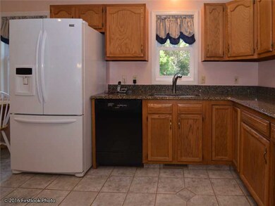 74 Woodmark Way, Wakefield, RI 02879 - photo 5