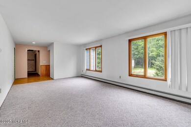 213 E Greystone Rd