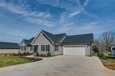 2760 Stutts Rd, Asheboro, NC 27205 - photo 2