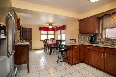 6345 S Lavergne Ave, Chicago, IL 60638 - photo 3