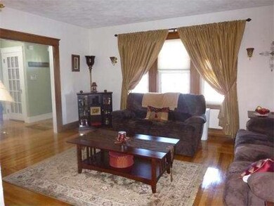 11 Coolidge St, Everett, MA 02149 - photo 3