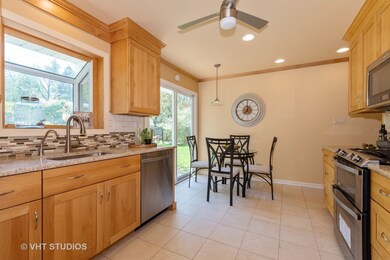 104 Tamarack Ave, Naperville, IL 60540 - photo 5