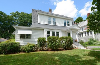 23 Brownell St, Worcester, MA 01602 - photo 2