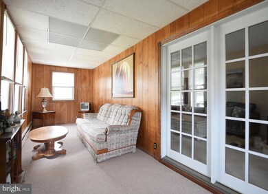 2124 Lodge Forest Dr, Sparrows Point, MD 21219 - photo 4