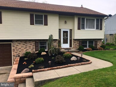 157 Mensch Dr, Bechtelsville, PA 19505 - photo 2