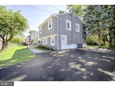 710 Lincoln Dr, Brookhaven, PA 19015 - photo 4