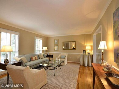 9209 Paddock Ln, Potomac, MD 20854 - photo 3