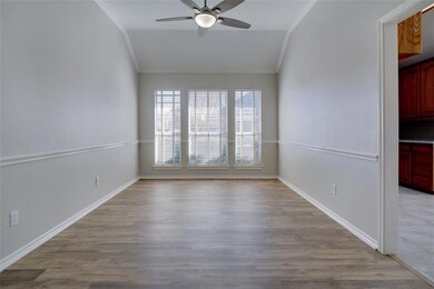 111 Heneretta Dr, Hurst, TX 76054 - photo 4