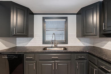 1951 Torreyson St, Conway, AR 72034 - photo 7