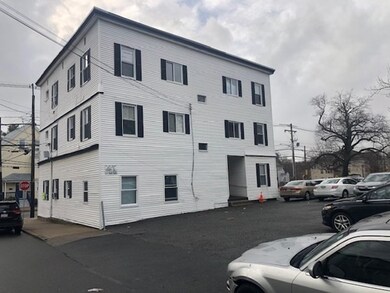 561 Boston St, Lynn, MA 01905 - photo 2