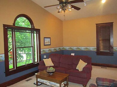 Great Room. Spacious great room w/ lovely palladiu