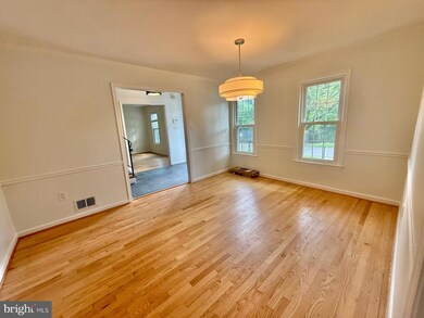 9102 Jones Mill Rd, Chevy Chase, MD 20815 - photo 7