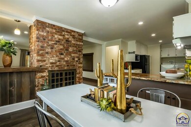 8724 SW 10th Ave, Topeka, KS 66615 - photo 6