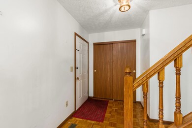 521 Coriander Front Hall 1