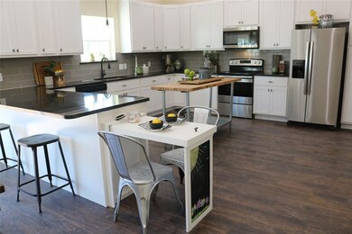 111 Dove St, Boyd, TX 76023 - photo 6