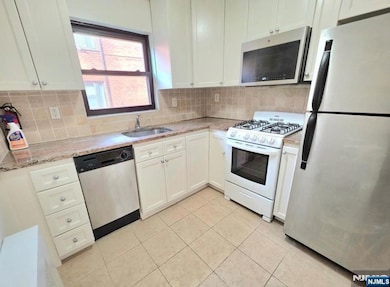 2173 N Central Rd unit C, Fort Lee, NJ 07024 - photo 3