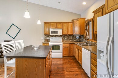 2033 Morning Dew Dr SW, Byron Center, MI