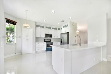 4377 Laurel Ridge Cir, Weston, FL 33331 - photo 7