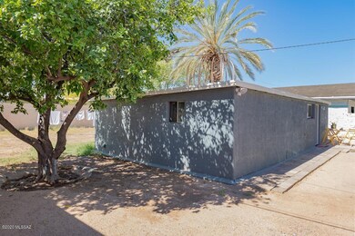 Guest House Back Yard