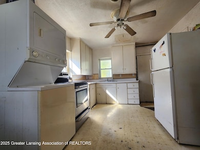 624 S Hayford Ave, Lansing, MI 48912 - photo 6