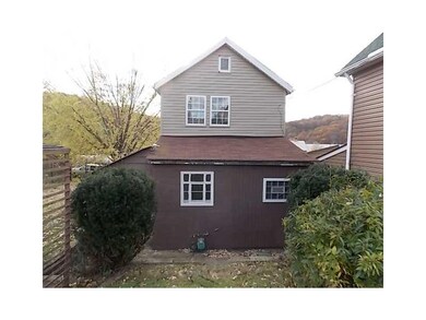 4407 2nd St, McKeesport, PA 15132 - photo 2