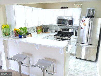 11812 Eton Manor Dr unit 104, Germantown, MD 20876 - photo 3