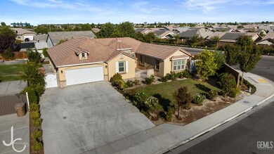 7303 Whiskey Creek Dr, Bakersfield, CA 93311 - photo 6