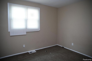 15905 Westbrook St, Detroit, MI 48223 - photo 2