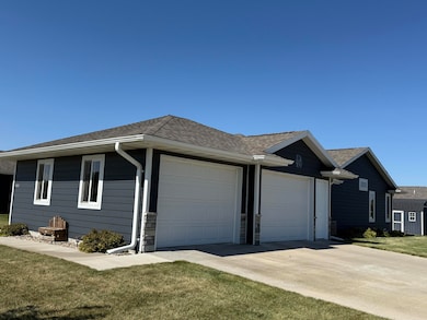 1400 W 20th Ave, Mitchell, SD 57301 - photo 3