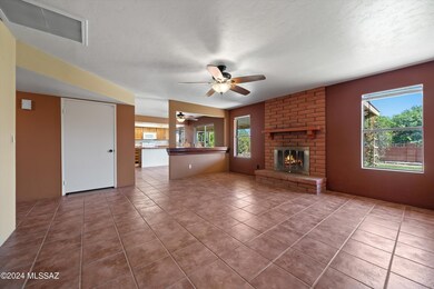 07-Living Area