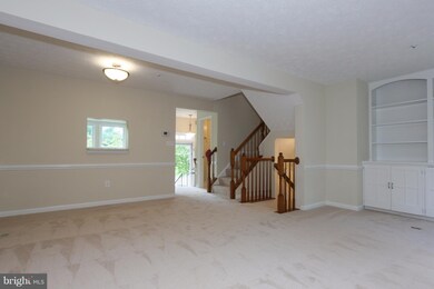 8624 Pine Meadows Dr, Odenton, MD 21113 - photo 5