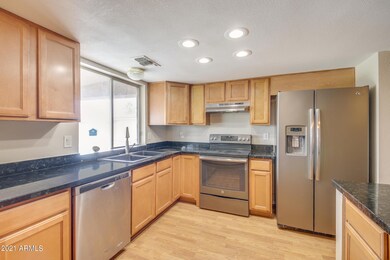 614 N Oracle Cir-9