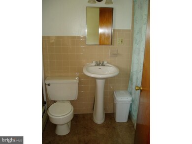 1858 N Main St unit 2, Bechtelsville, PA 19505 - photo 6