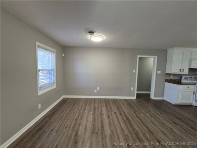 913 Montclair Rd, Fayetteville, NC 28314 - photo 5