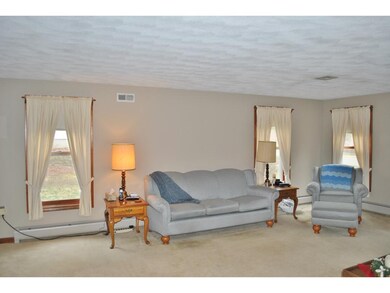 26 Cathedral Cir, Nashua, NH 03063 - photo 7