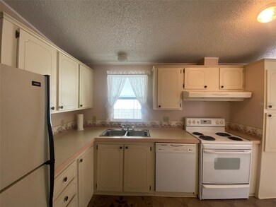 5430 Barbara St, Zephyrhills, FL 33542 - photo 7