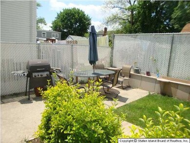 127 Jefferson St, Staten Island, NY 10304 - photo 3