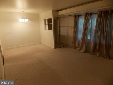 9645 Homestead Ct unit L, Laurel, MD 20723 - photo 4