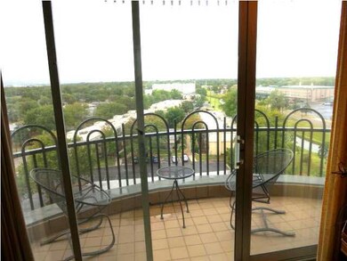 Balcony patio Apt 9B