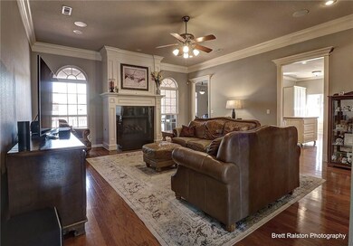 2368 Surrey Ln, Springdale, AR 72762 - photo 2