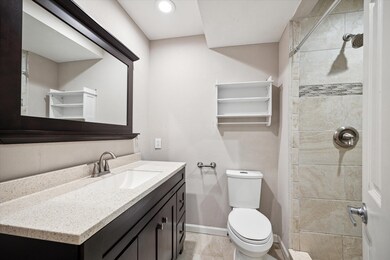 334 Gleneagles Dr, Friendswood, TX 77546 - photo 7