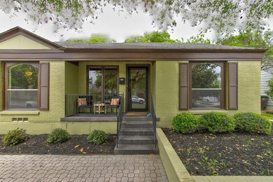 Great little front porch for watching the world go