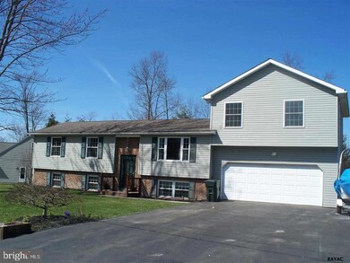 39 Pleasanton Dr unit 875, East Berlin, PA 17316 - photo 2