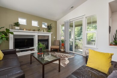 04 living to patio