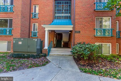 Hunters Woods Village unit 11B, Reston, VA 20191 - photo 2