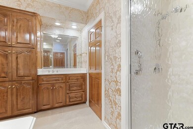 1149 1149 Garden Park Cir, Tyler, TX 75703 - photo 6