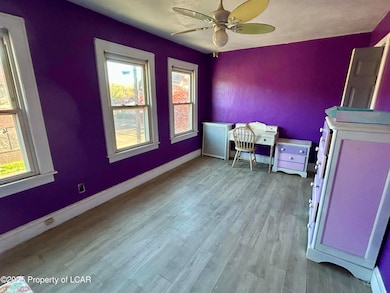 15 Oregon St, Wilkes Barre, PA 18702 - photo 5