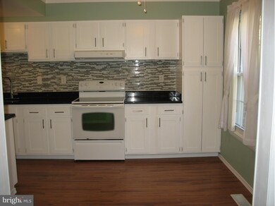 6455 Shannon Station Ct, Springfield, VA 22152 - photo 3